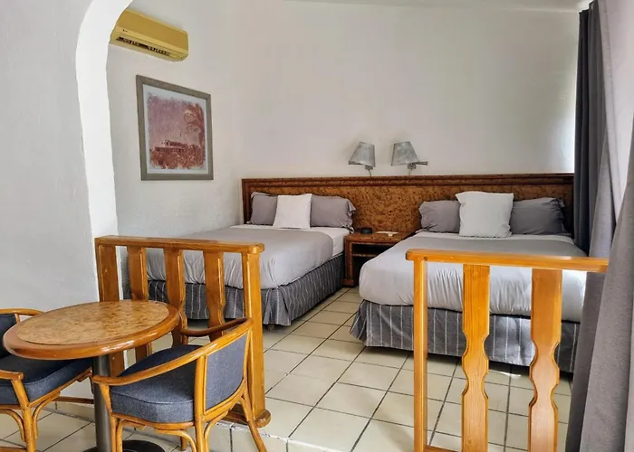 Buena Vista Oceanfront & Hot Springs Hotel
