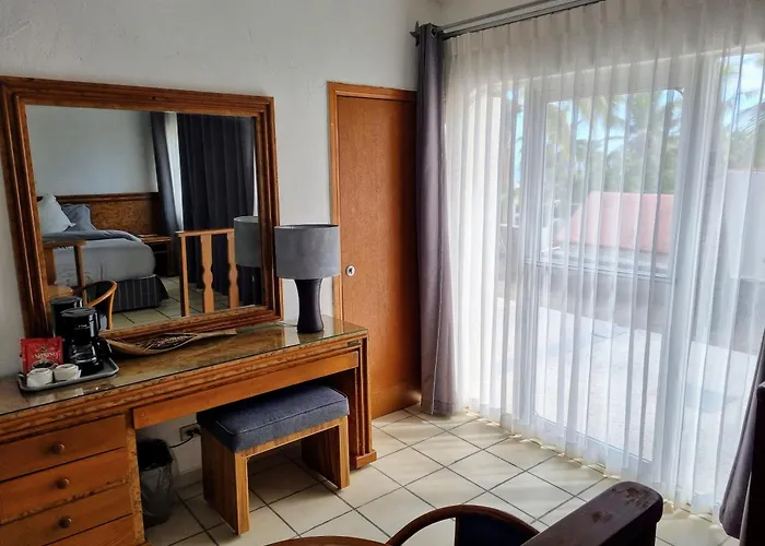 Buena Vista Oceanfront & Hot Springs Hotel 3*