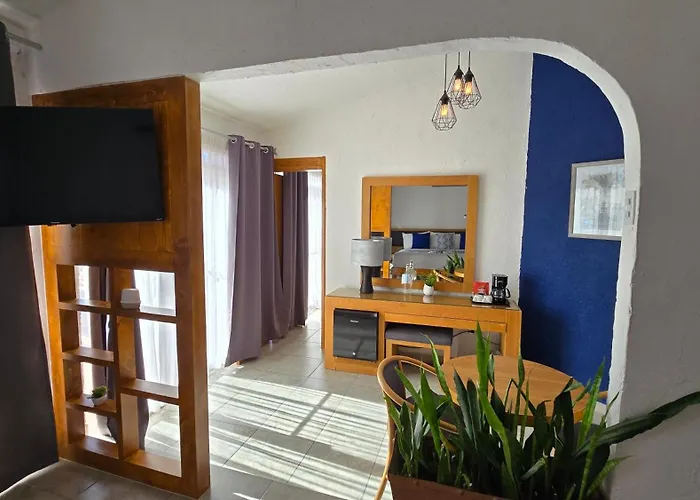 Buena Vista Oceanfront & Hot Springs Hotel 3*